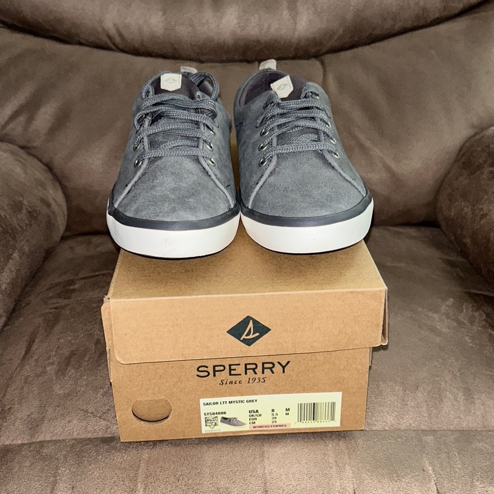 New in box Sperry shoes